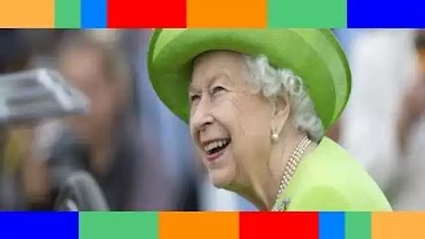 Elizabeth II incognito  sa réponse amusante face à des touristes qui ne l’ont pas reconnue