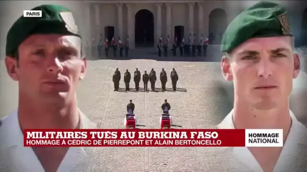 Hommage national aux deux commandos : les cercueils des militaires quittent la cour des Invalides