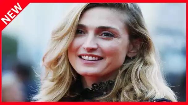 ✅  Julie Gayet à la cool : ce selfie qui surprend