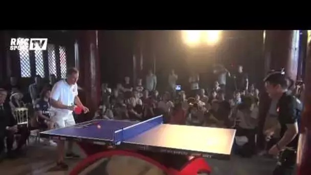 Football / Cavani et Blanc jouent au ping-pong avec le champion du monde - 01/08