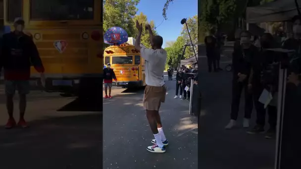 See a hoop... gotta shoot! KD on "NBA Lane"