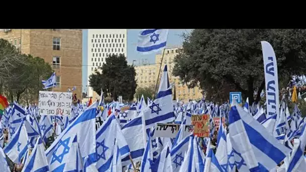 Manifestation devant le Parlement israélien contre la réforme du système judiciaire • FRANCE 24