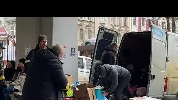 Reportage à Lviv, hub humanitaire dans l'ouest de l'Ukraine