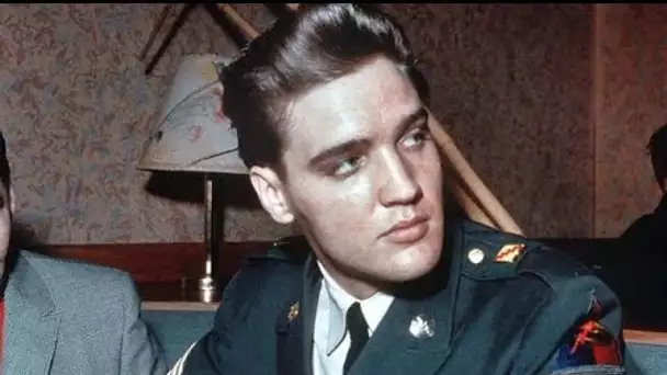 Une mèche de cheveux d'Elvis Presley vendue plus de 60 000 euros aux enchères !