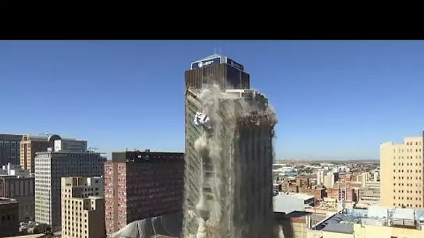 Une tour emblématique de Johannesburg démolie