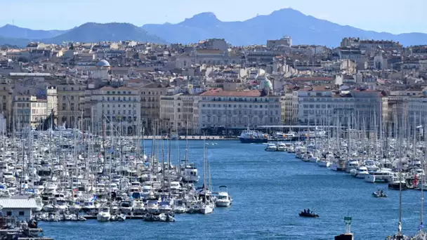 Marseille : la mairie porte plainte après l'irruption de plusieurs dizaines de policiers dans l'H…