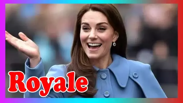 Kate s'aligne sur un rendez-vous av3c le sosie royal pour une aventure de deux jours à l'étranger