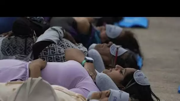 No Comment : une sieste collective à Mexico pour la Journée mondiale du sommeil