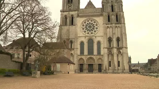 Coronavirus - A la cathédrale de Chartres, la messe retransmise à la radio