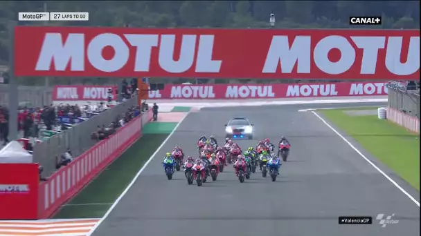 Le départ de la course Moto GP de Valence