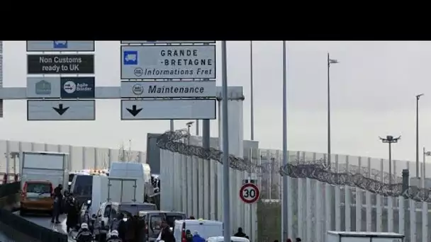 Les pêcheurs français bloquent le tunnel sous la Manche pour obtenir leurs licences