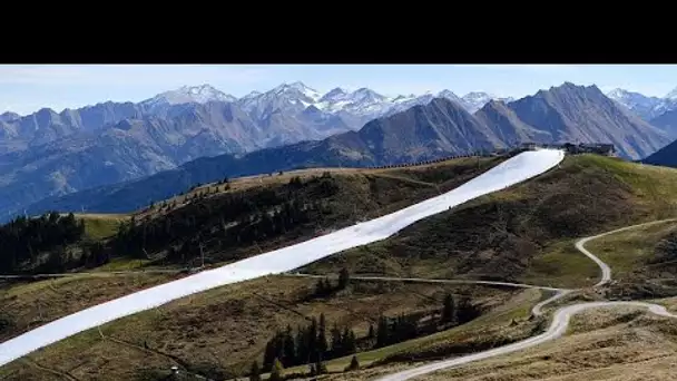 Dans les alpes, les amateurs de sport d'hiver peuvent déjà skier