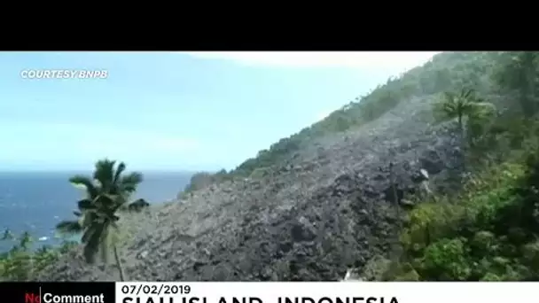 Le volcan Karangetang en éruption