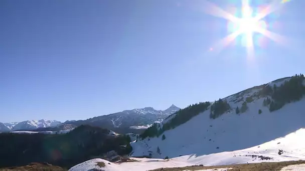 Pyrénées, Soleil, randonnée à Issarbe en vallée de Barétous