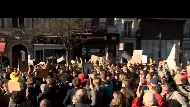 Climat : lycéens et étudiants dans les rues de Bruxelles pour exiger des mesures