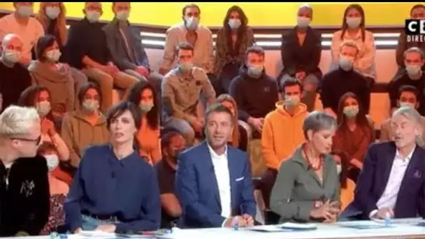 Un chroniqueur de TPMP révèle ne prende qu'une douche par semaine pour économiser...