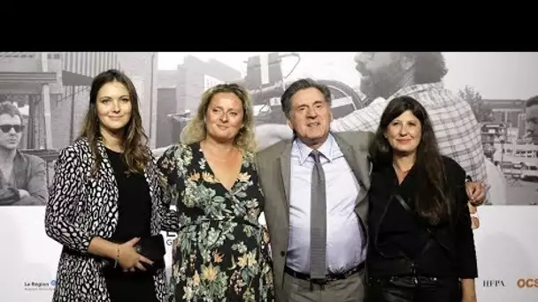 Daniel Auteuil avec sa femme et ses filles, Nelly et Aurore pour de rares portraits de famille