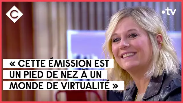 Stars à domicile, nouvelle génération avec Flavie Flament - C à vous - 24/02/2022