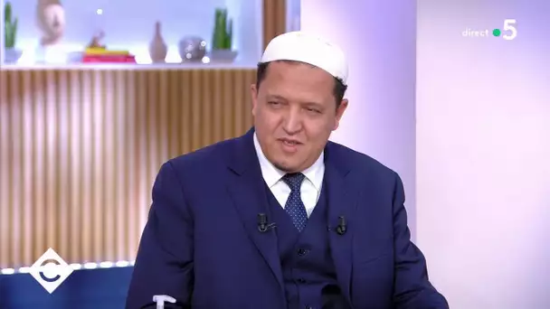 Hassen Chalghoumi, imam sous protection - C à Vous - 22/01/2021