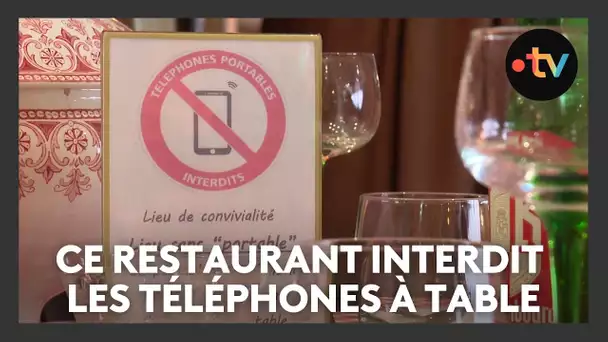 Insolite : ce restaurant interdit les téléphones à table et augmente son chiffre d'affaires