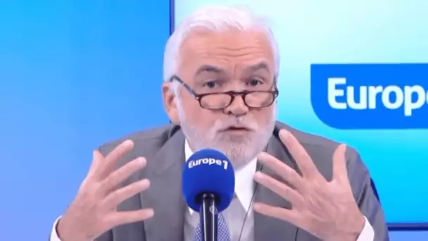 "Coupez les micros !" : Pascal Praud forcé d'interrompre un échange entre auditeurs sur le Hamas