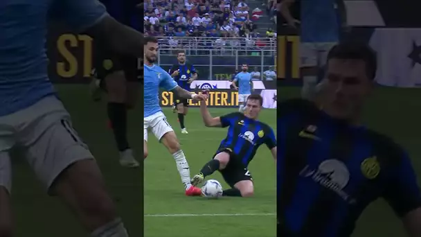 🤯 Tacle de génie de Pavard ou énorme faute ? #shorts