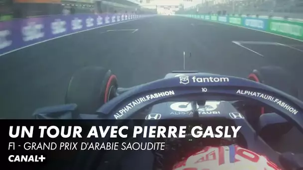 Un tour à Djeddah en caméra embarquée avec Pierre Gasly