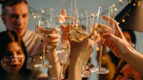 Fêtes de fin d'année : un nouveau dispositif pour vérifier votre verre en soirée