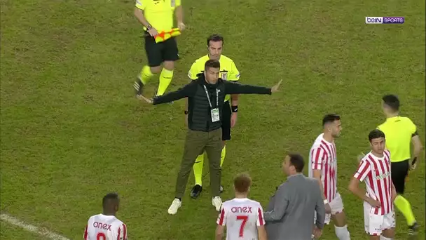 🇹🇷 Quand un coach protège les arbitres de ses joueurs !