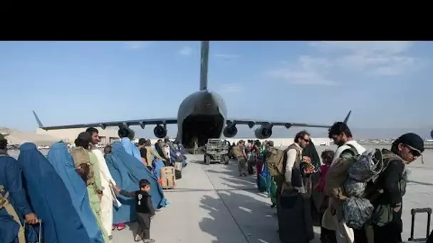 Afghanistan : menace terroriste à l'aéroport de Kaboul • FRANCE 24