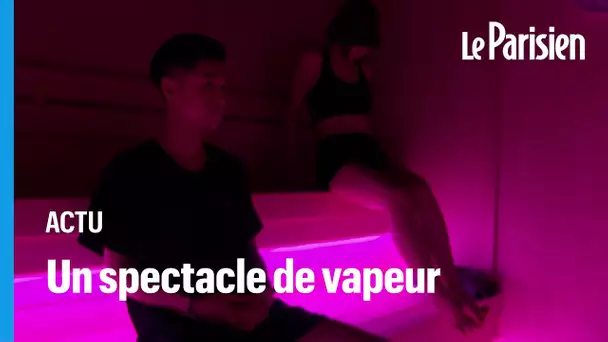 À voir en maillot de bain : une exposition dans un sauna fait fureur au Japon