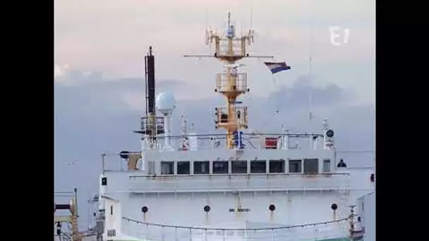 UN CHALUTIER GÉANT INQUIÈTE LES PÊCHEURS TRADITIONNELS DANS LA MANCHE