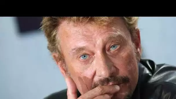 Tombe de Johnny Hallyday à Saint-Barth: “c’est pas là qu’il voulait être enterré”, selon un proche c