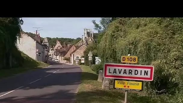 Lavardin (Loir-et-Cher), l&#039;un des plus beaux villages de France
