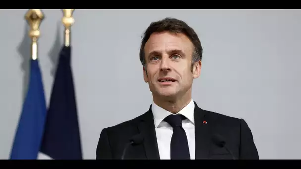 Mutisme d'Emmanuel Macron le 14-Juillet : le président cherche-t-il à gagner du temps ?