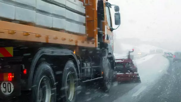 «28 équipes de deux agents», au centre routier de Provins, on anticipe l'arrivée de la neige et d…