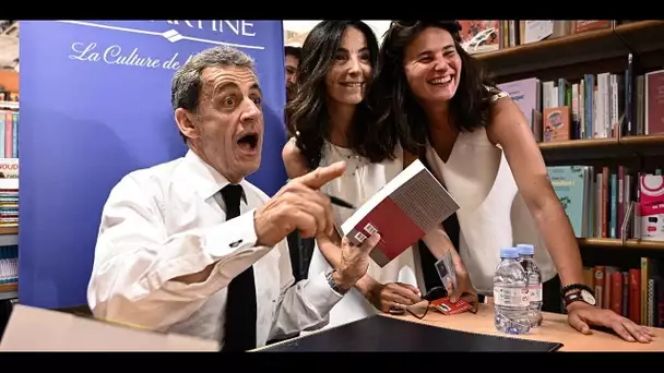 "Il y en a qui allaient voir Johnny, moi c'est Sarkozy" : la tournée de dédicaces de l'ex-préside…