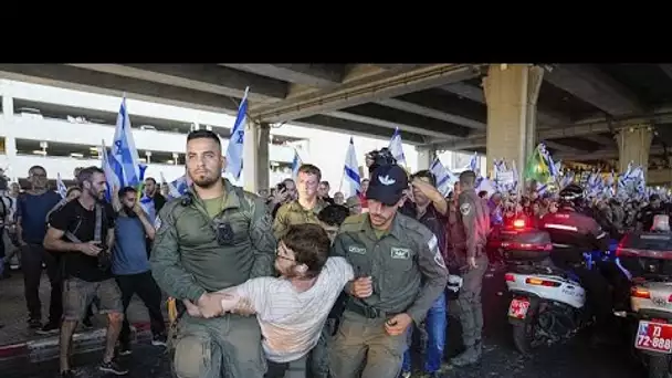 Manifestation contre la réforme judiciaire à l'aéroport de Tel-Aviv