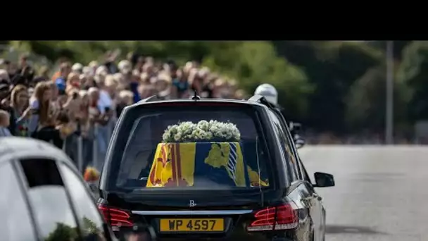 En direct : le cortège funéraire de la reine Elizabeth II est arrivé à Édimbourg • FRANCE 24