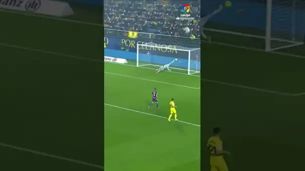 Point, shoot and... GOAL Manu Trigueros! 🎯 ⚽  #OTD #shorts #laligasantander #villarreal