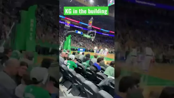 Kevin Garnett Gets Warm Welcome From Boston Fans ☘️