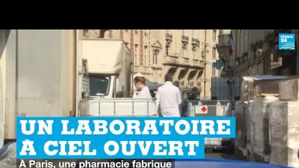 Coronavirus : à Paris, une pharmacie fabrique du gel hydroalcoolique dans la rue