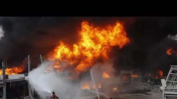 Le port de Beyrouth s'enflamme de nouveau, les Libanais sont catastrophés et lassés