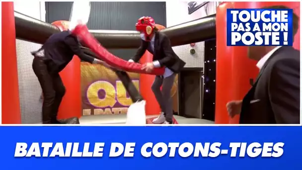 La bataille de cotons-tiges géant entre les chroniqueurs !