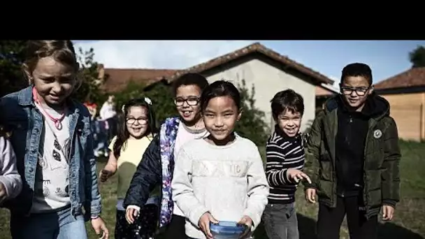 France : les sourires à la place des masques à l'école primaire