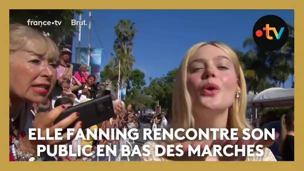 #Cannes2024 : Elle Fanning rencontre son public en bas des marches pour la clôture