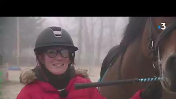 Deux éleveurs picards présentent leurs chevaux traits du nord au salon de l'agriculture.