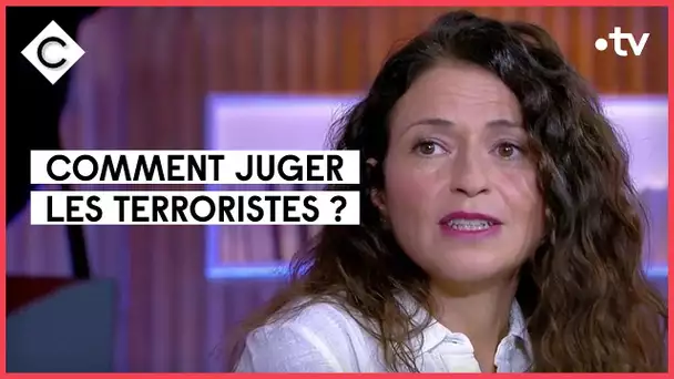 Le juge est une femme, avec Karine Tuil - C à vous - 17/01/2022