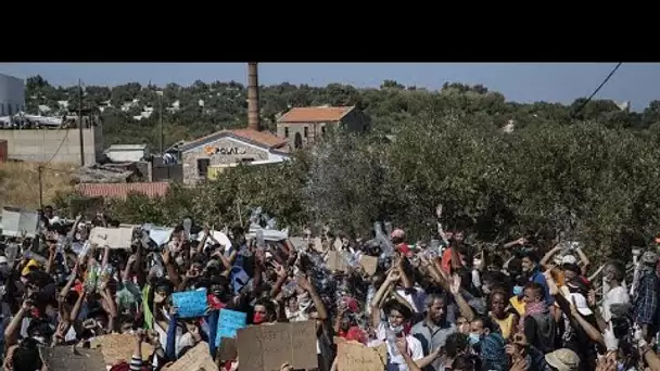 Quel avenir pour les migrants du camp de Moria après l'incendie ?