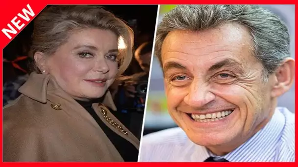 ✅  Nicolas Sarkozy en extase devant Catherine Deneuve : leur étonnante rencontre à l’Elysée